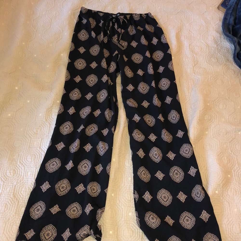 Fabrik Flowy pants black and tan pattern